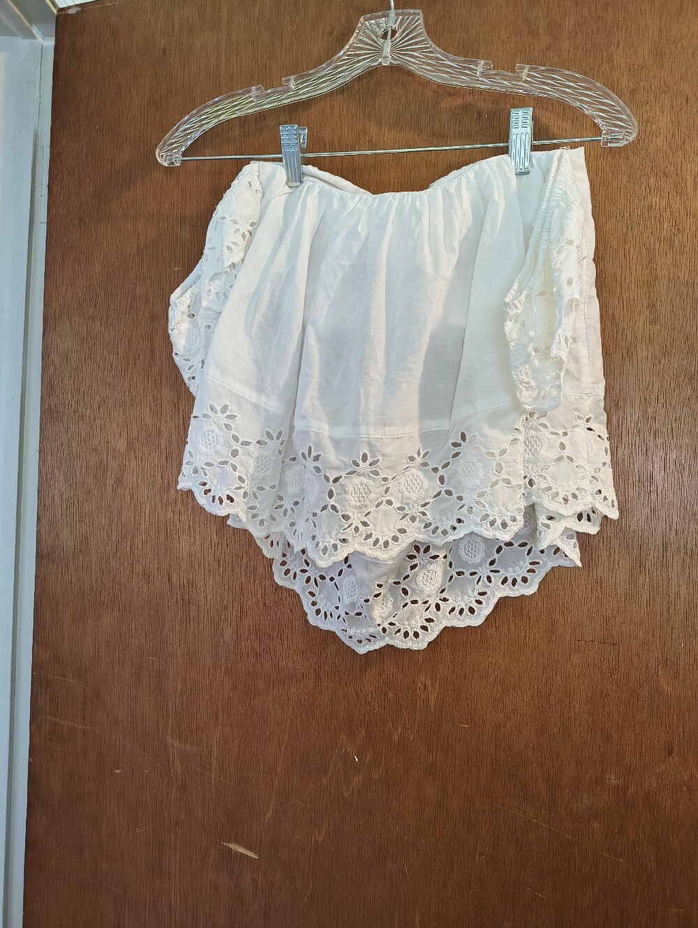 NWT White Off Shoulder Eyelet Blouse Size Medium